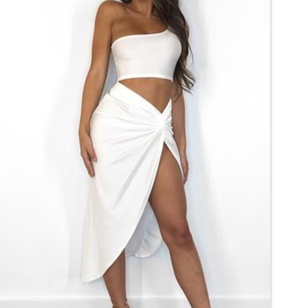 Are you coming or knot-2pc white set- brand new